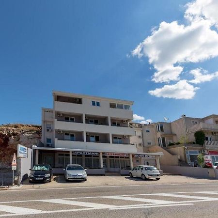 Villa Suzana 네움 외부 사진