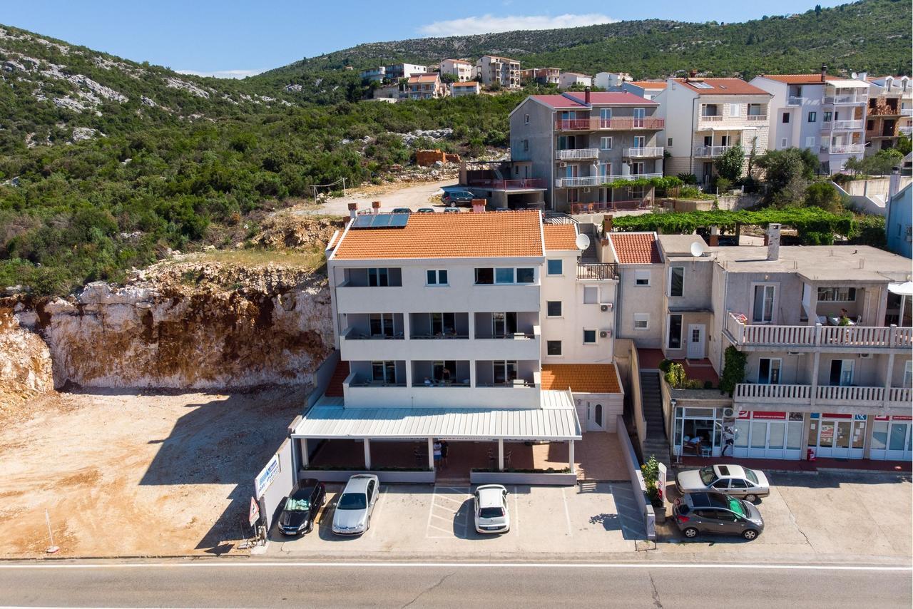 Villa Suzana 네움 외부 사진