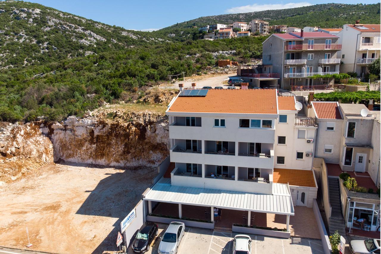 Villa Suzana 네움 외부 사진